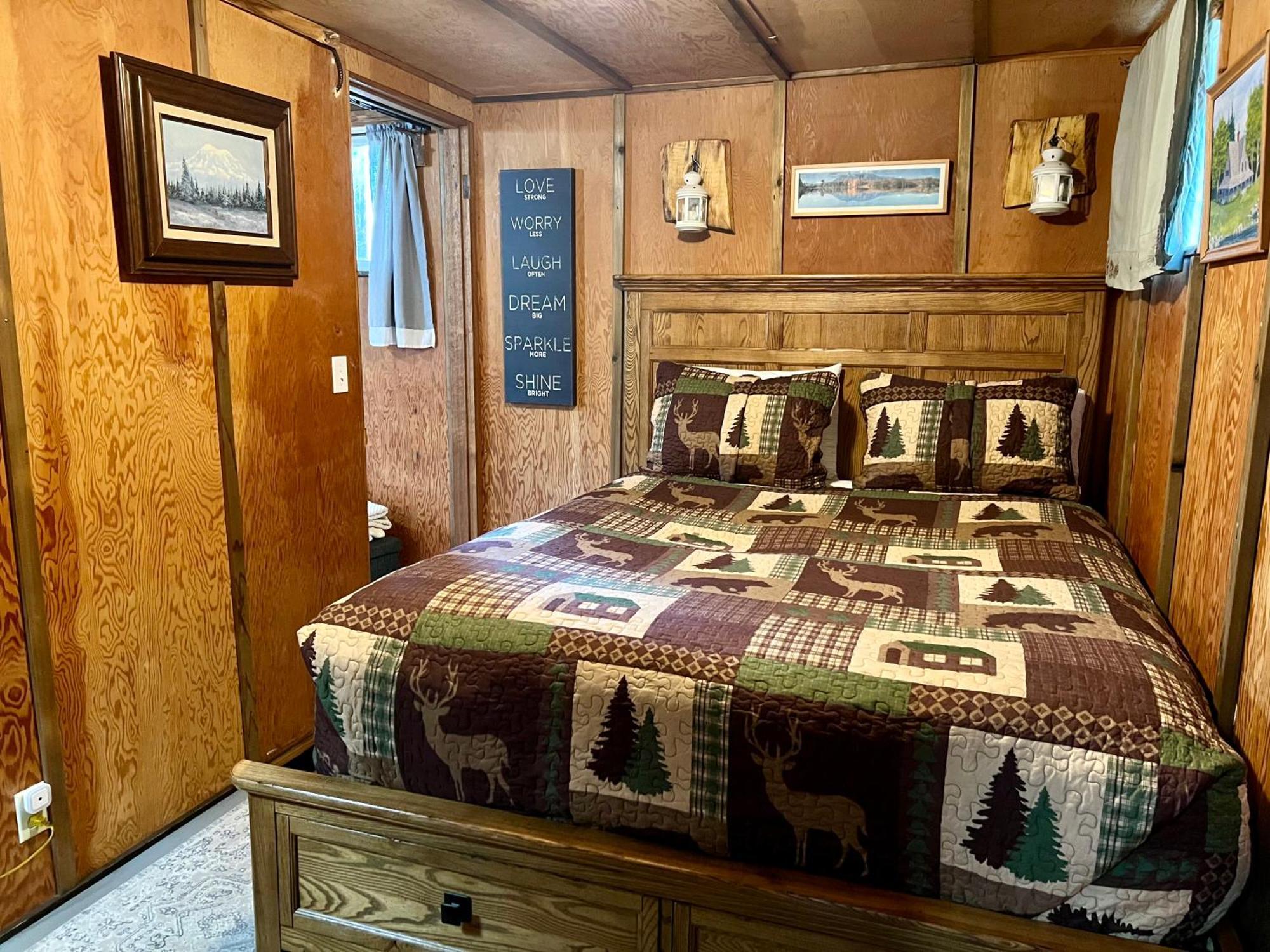 Mt Rainier Little Green Cabin On Big Creek! Ashford Exterior foto